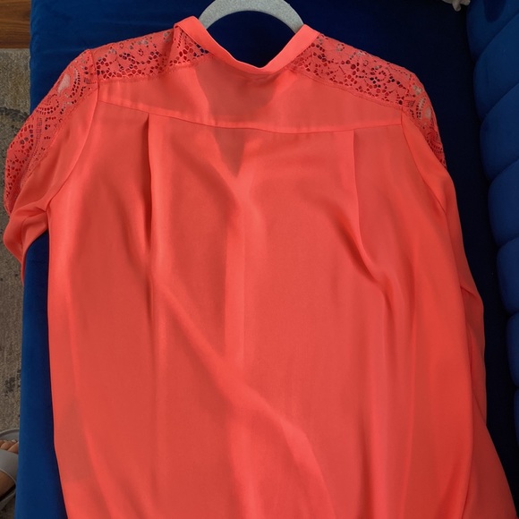 Gorgeous coral blouse with sleeve detail - Picture 2 of 6